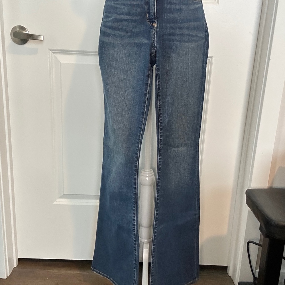 Flare Blue Wide Leg Jeans with Medium Wash